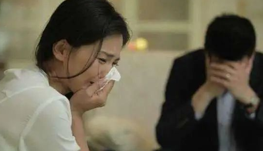 无锡正规婚外情调查：男人为何害怕结婚？三大理由揭秘背后真相